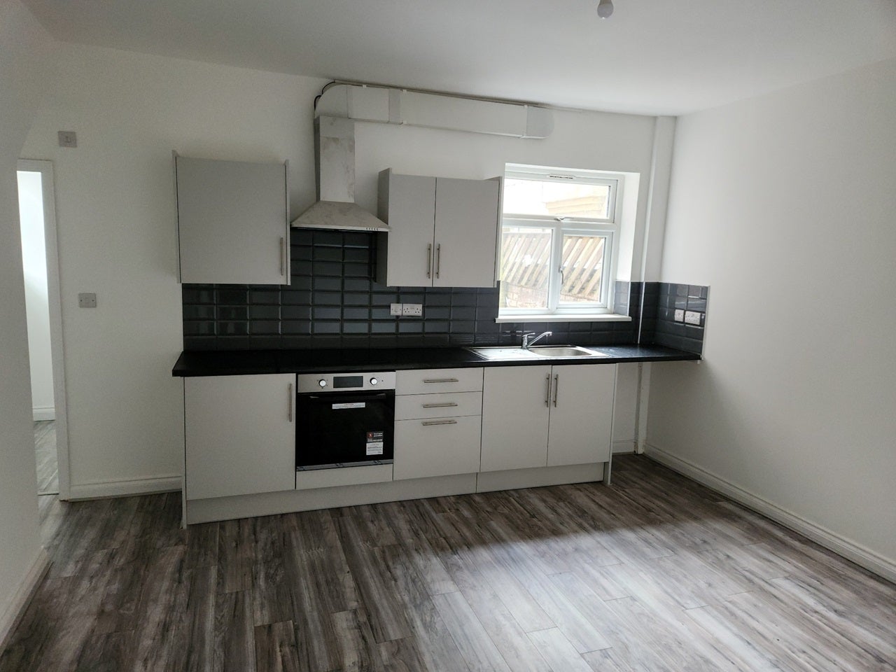 Flat Murray Road in Rugby