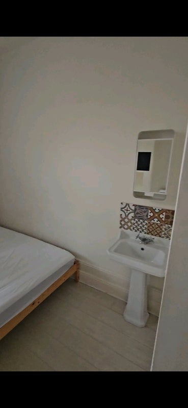 Room Heathcoat Street in Nottingham