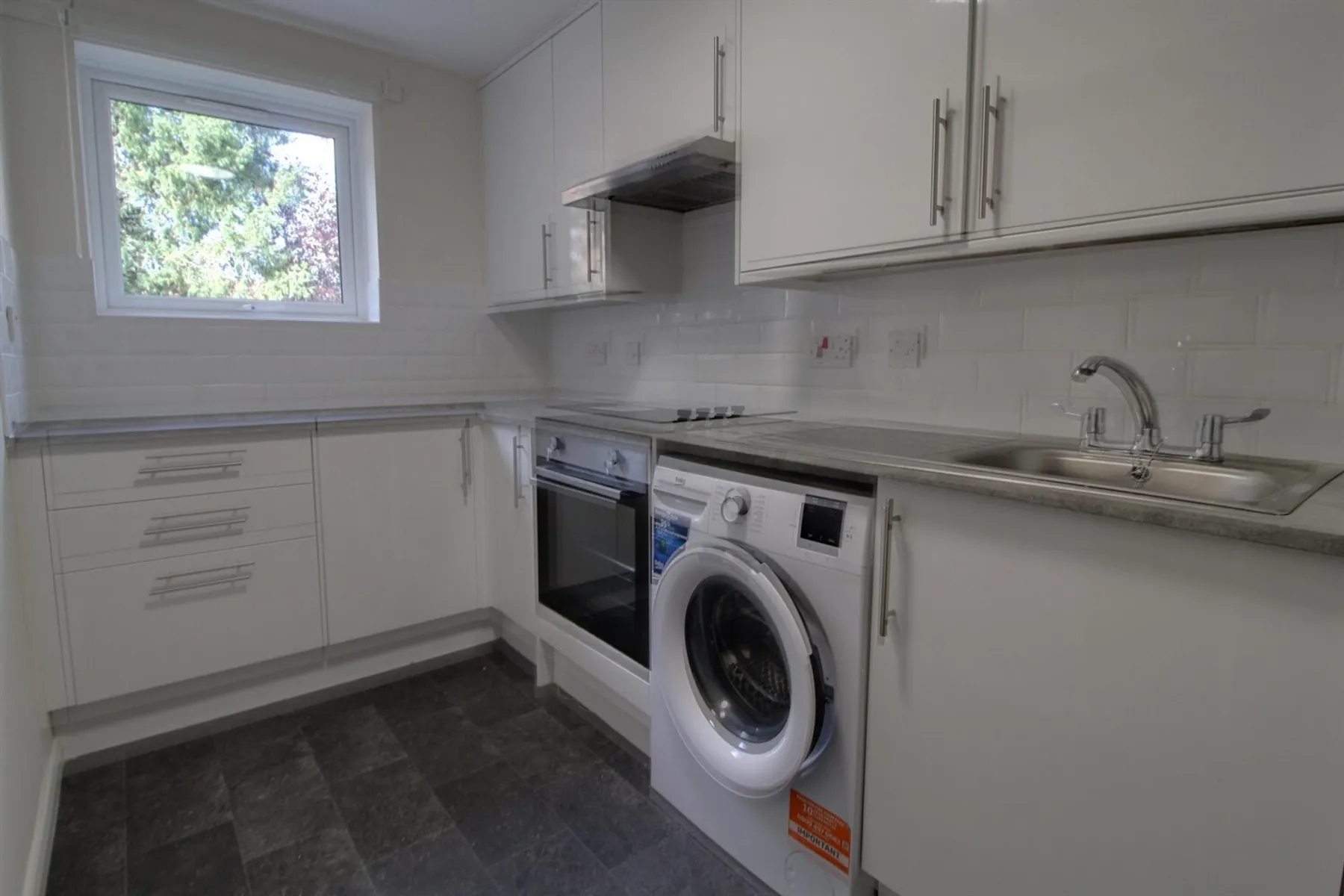 Flat Millers Green Close in Greater London