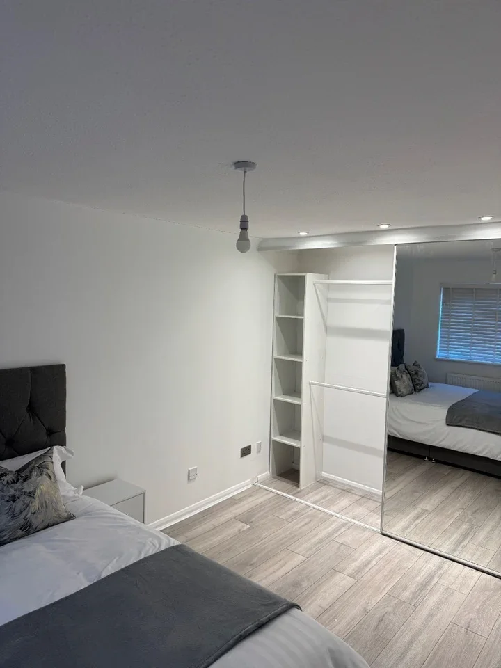 Room Miskin Way in Gravesham