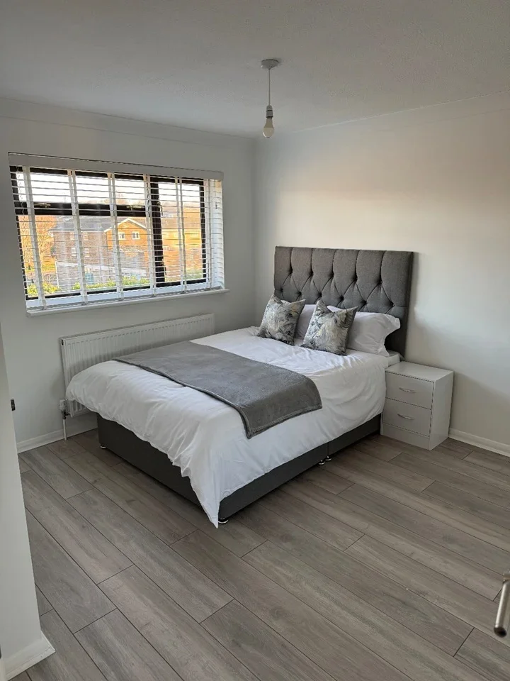 Room Miskin Way in Gravesham