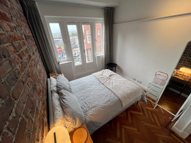 Room Westgate Street in Cardiff