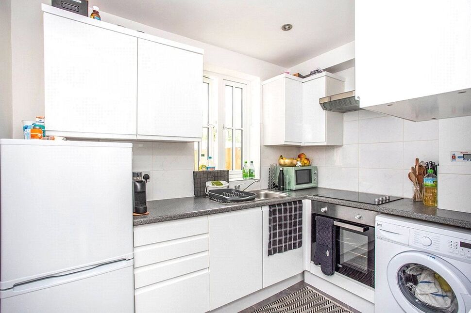 Flat St Albans Road in Watford