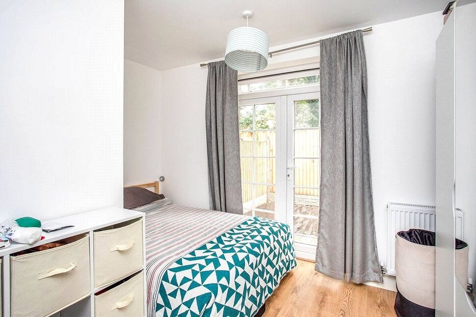 Flat St Albans Road in Watford