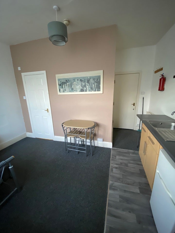 Flat Gilpin Lane in Sheffield