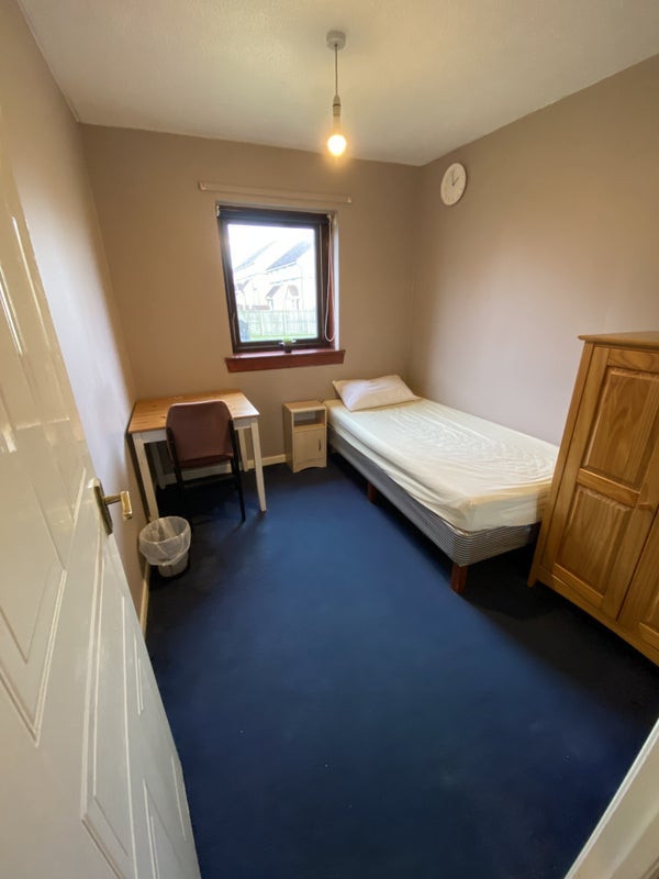 Room St. Josephs Court in Glasgow