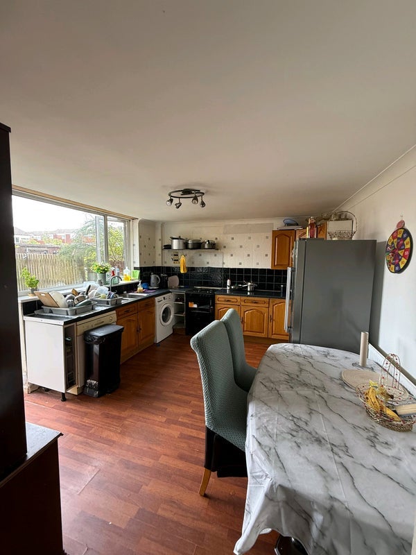 Room Rover Drive in Metropolitan Borough of Solihull