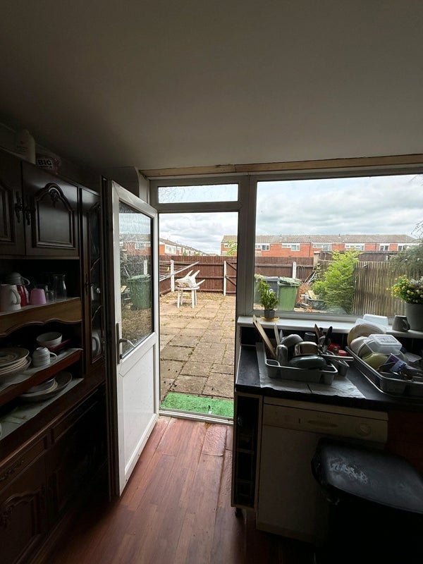 Room Rover Drive in Metropolitan Borough of Solihull