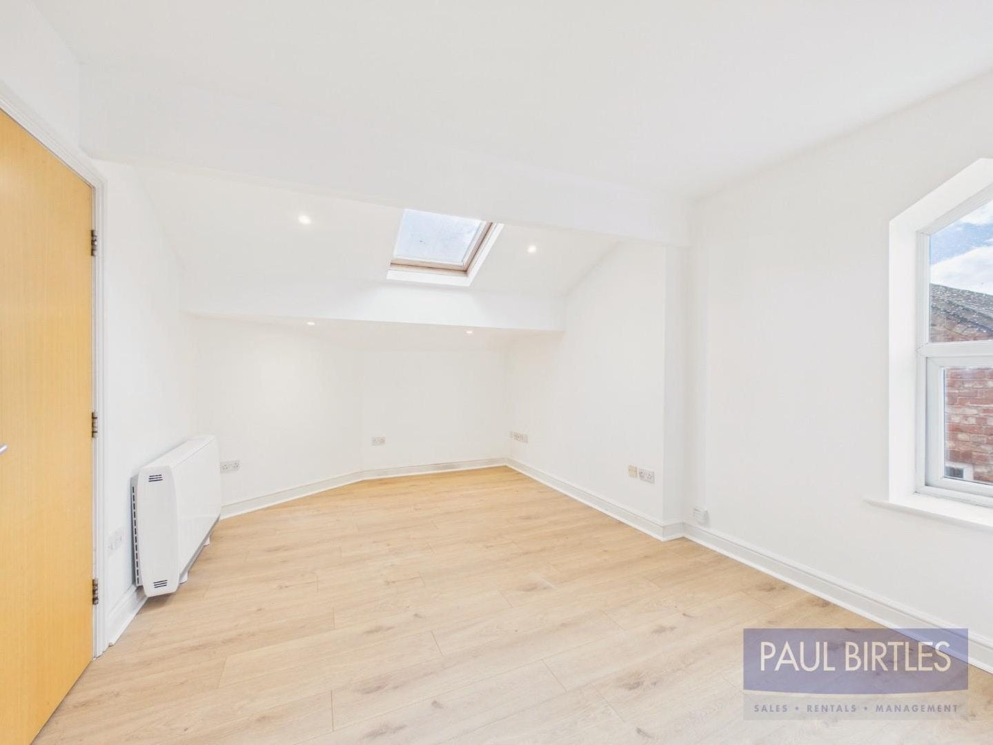 Flat Flixton Road in Trafford