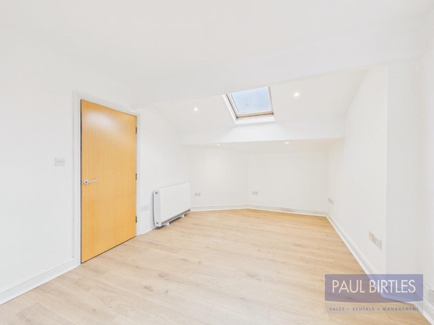 Flat Flixton Road in Trafford
