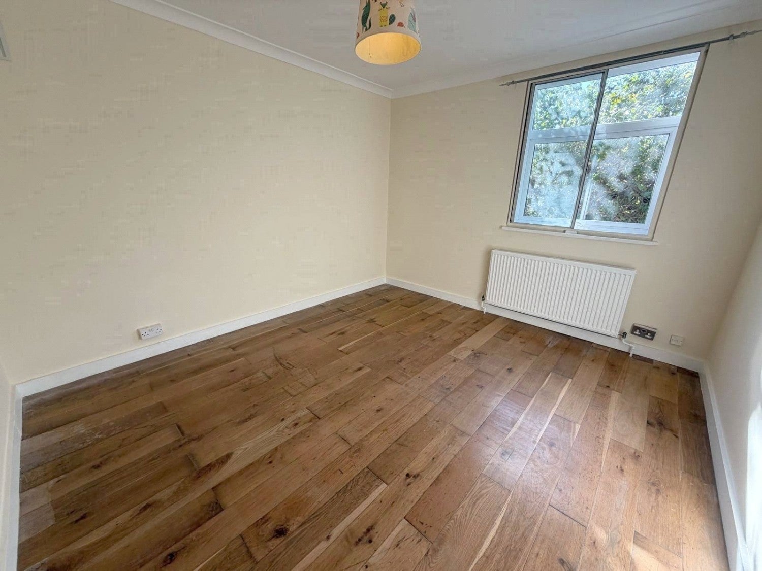 Flat Edgware Way in Greater London