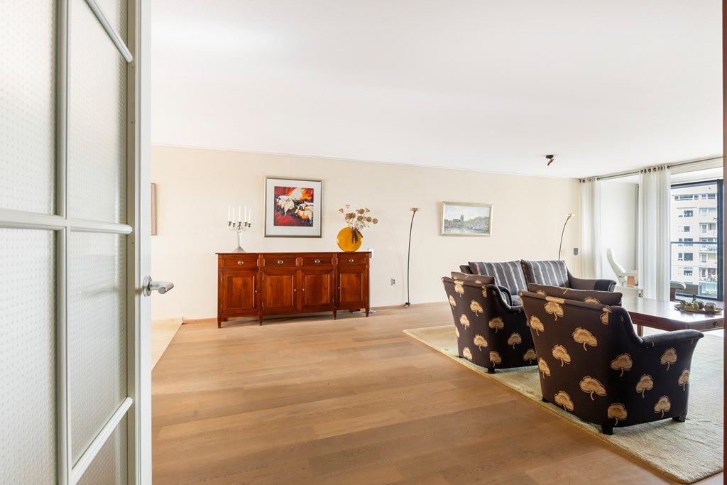 Appartement te koop: Schuttevaerkade 13, Dordrecht