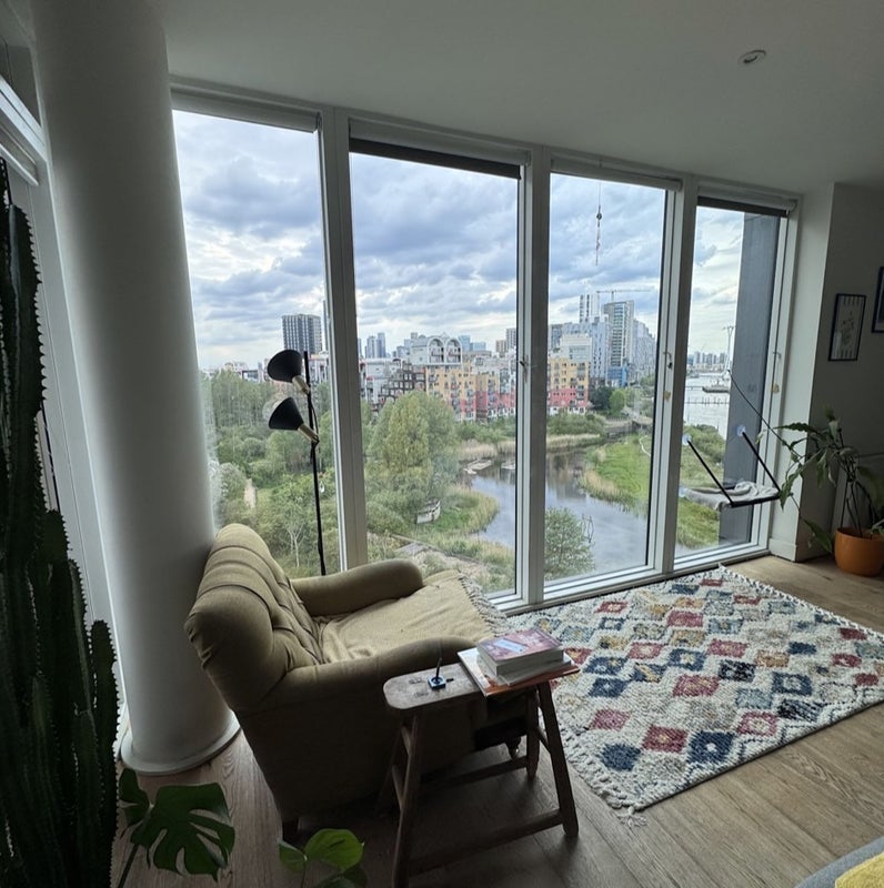 Room Fergus Street in Greater London