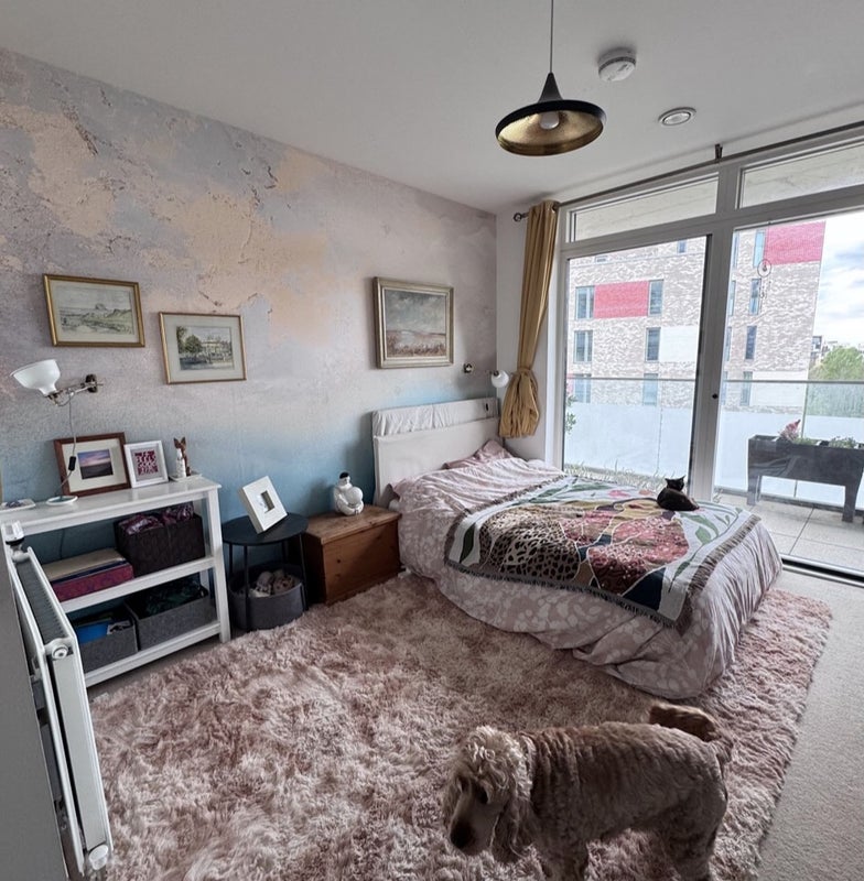 Room Fergus Street in Greater London