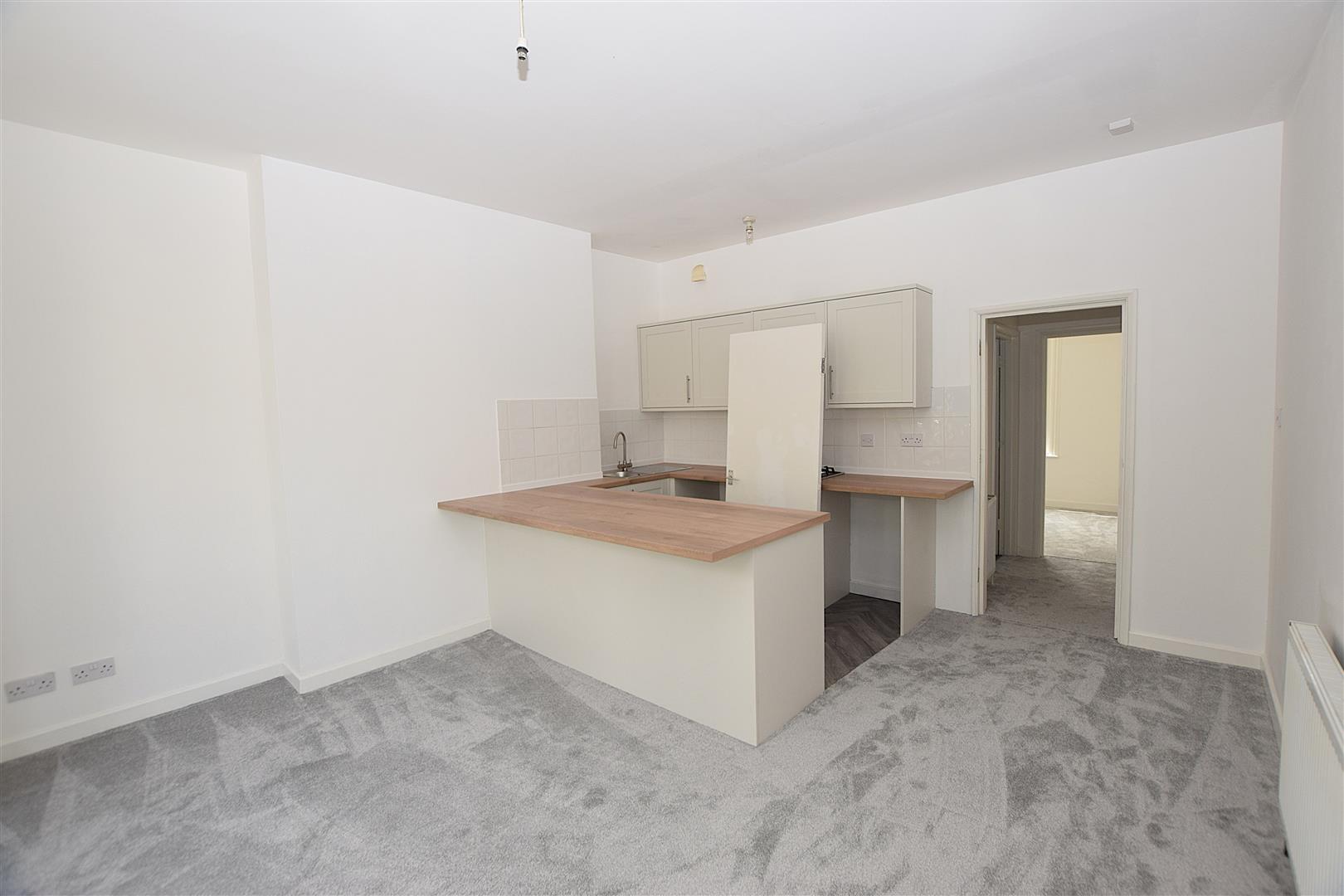 Flat Stockleigh Road in St Leonards