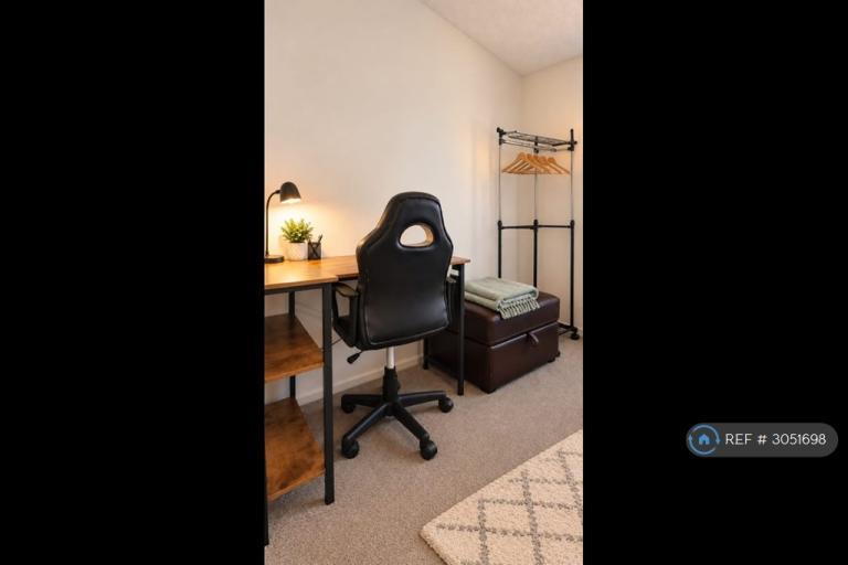 Room Cobholm Place in Cambridge
