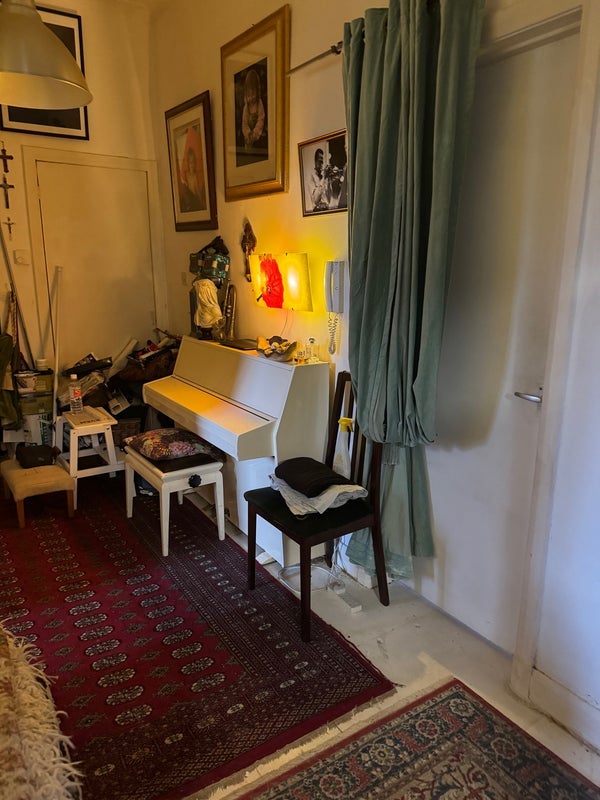 Room Dumbarton Road in Glasgow