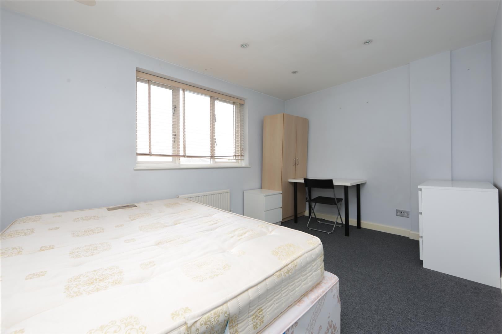 House Watford Way in Greater London