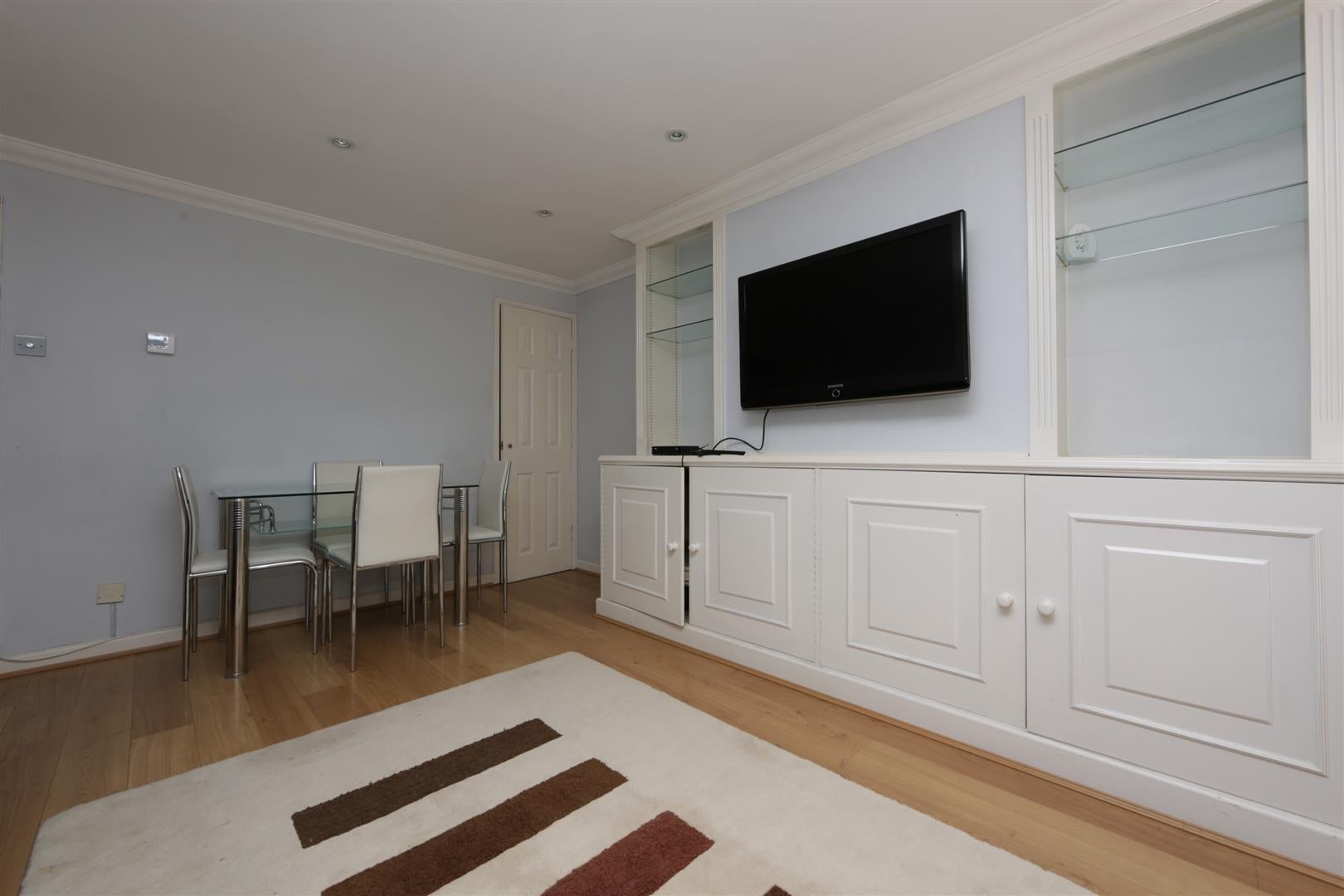 House Watford Way in Greater London