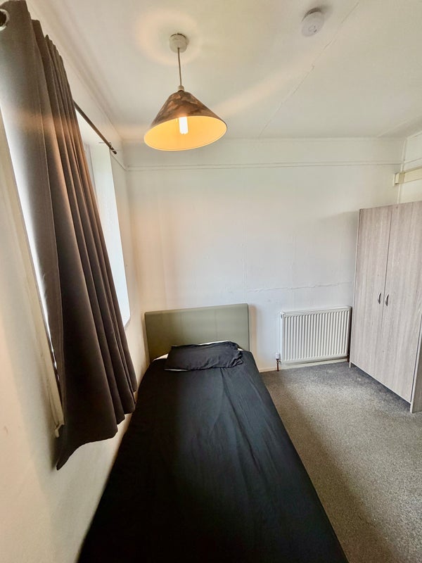 Room Scarborough Way in Coventry
