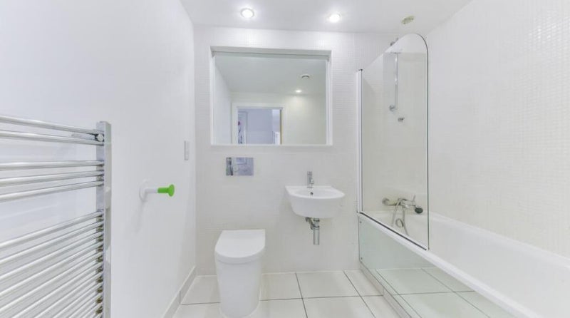 Room Eden Grove in Greater London