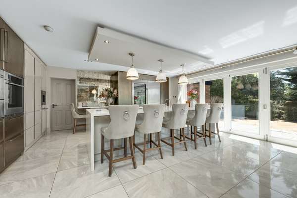 House Fairmile Lane in Elmbridge