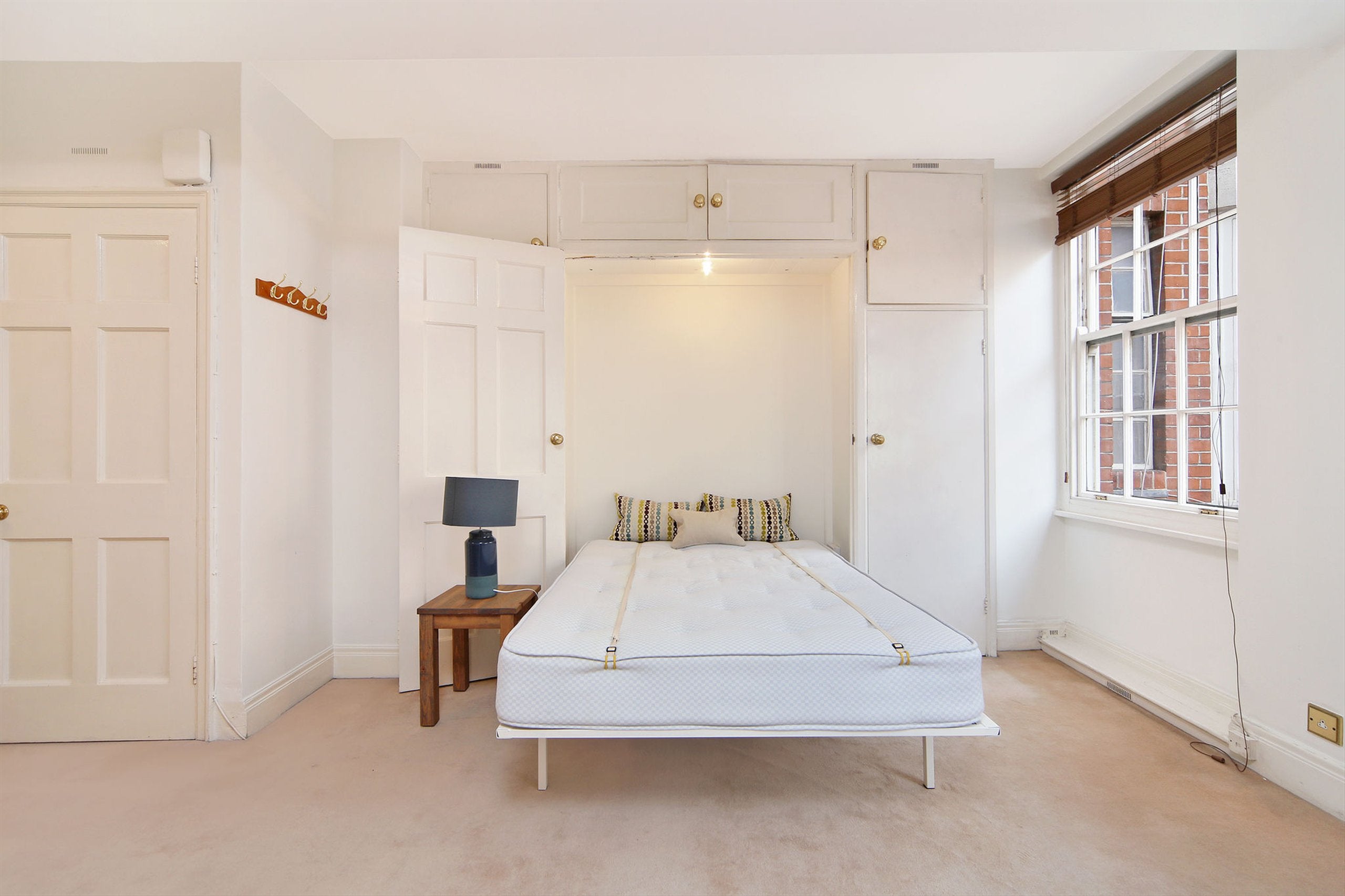 Flat Queensway in City of Westminster