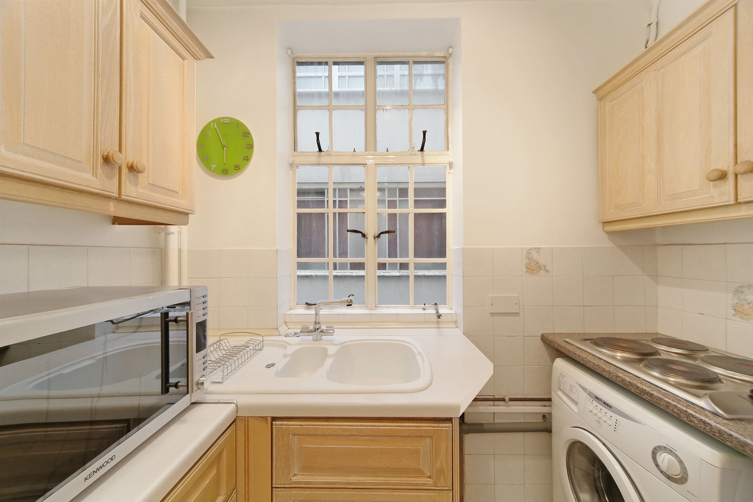 Flat Queensway in City of Westminster