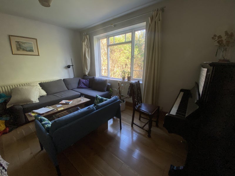 Room Crossthwaite Avenue in Greater London