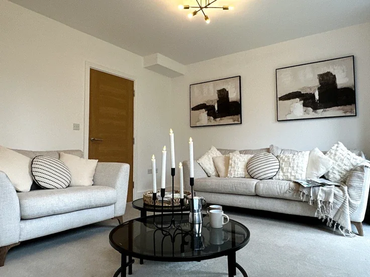 House Laburnum Way in Borough of Spelthorne