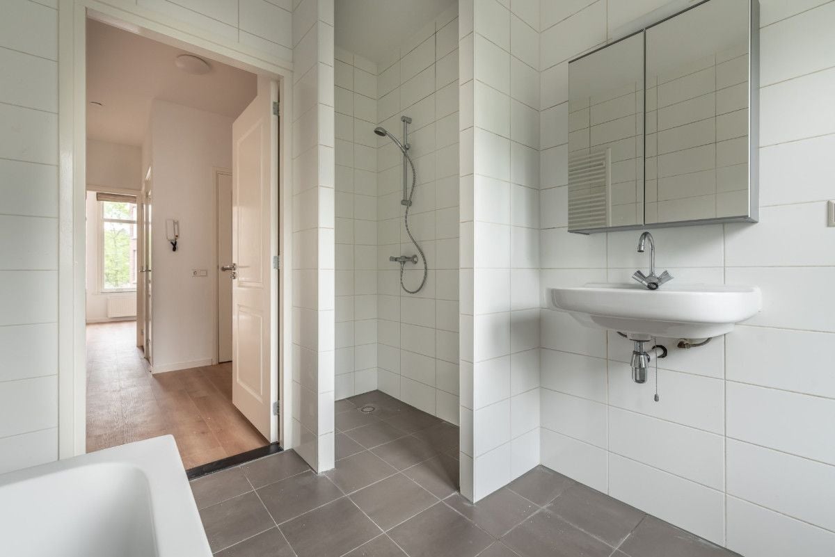 Woning te huur: Admiraal De Ruijterweg, Amsterdam