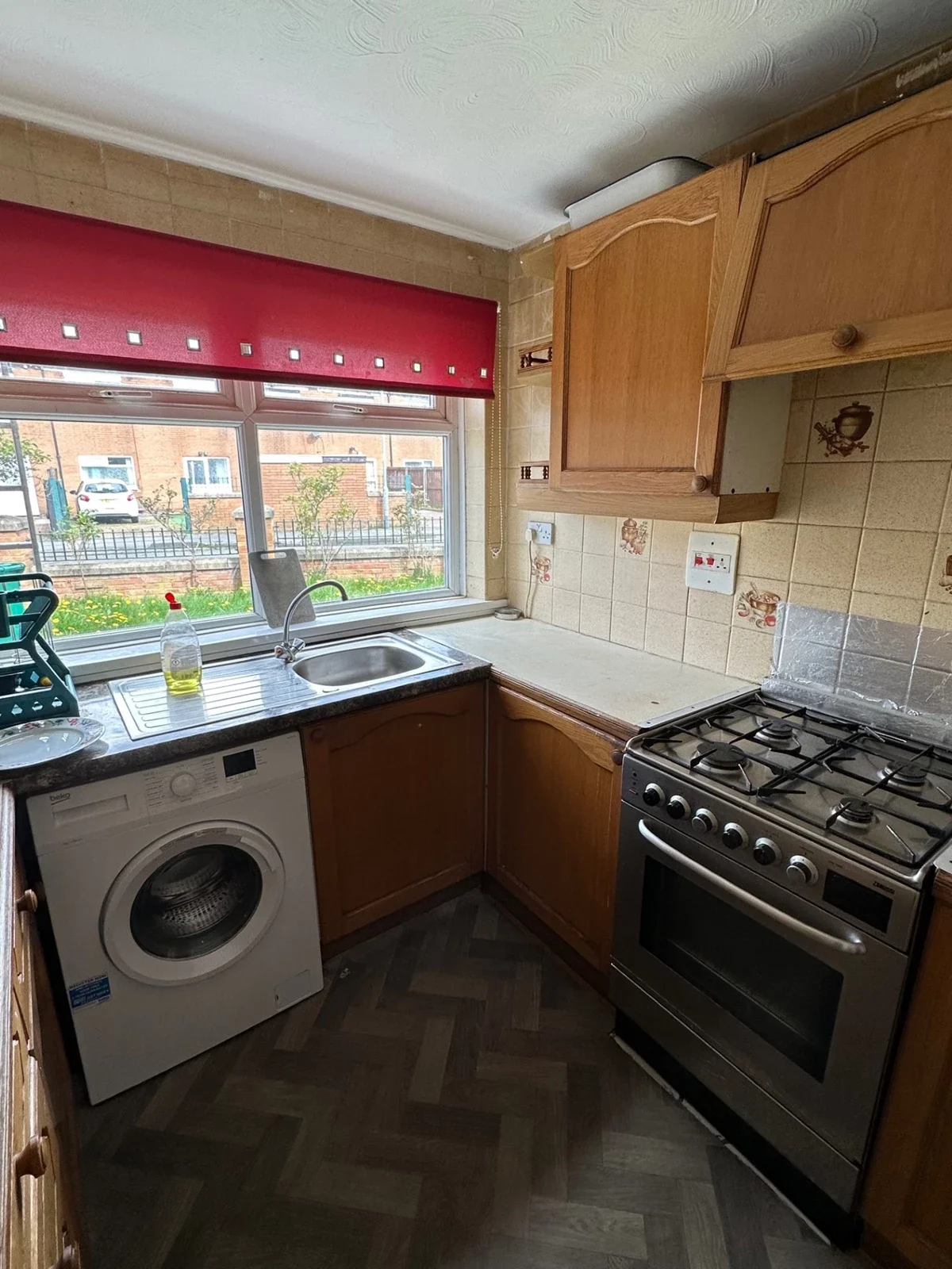 House Bainbridge Close in Manchester