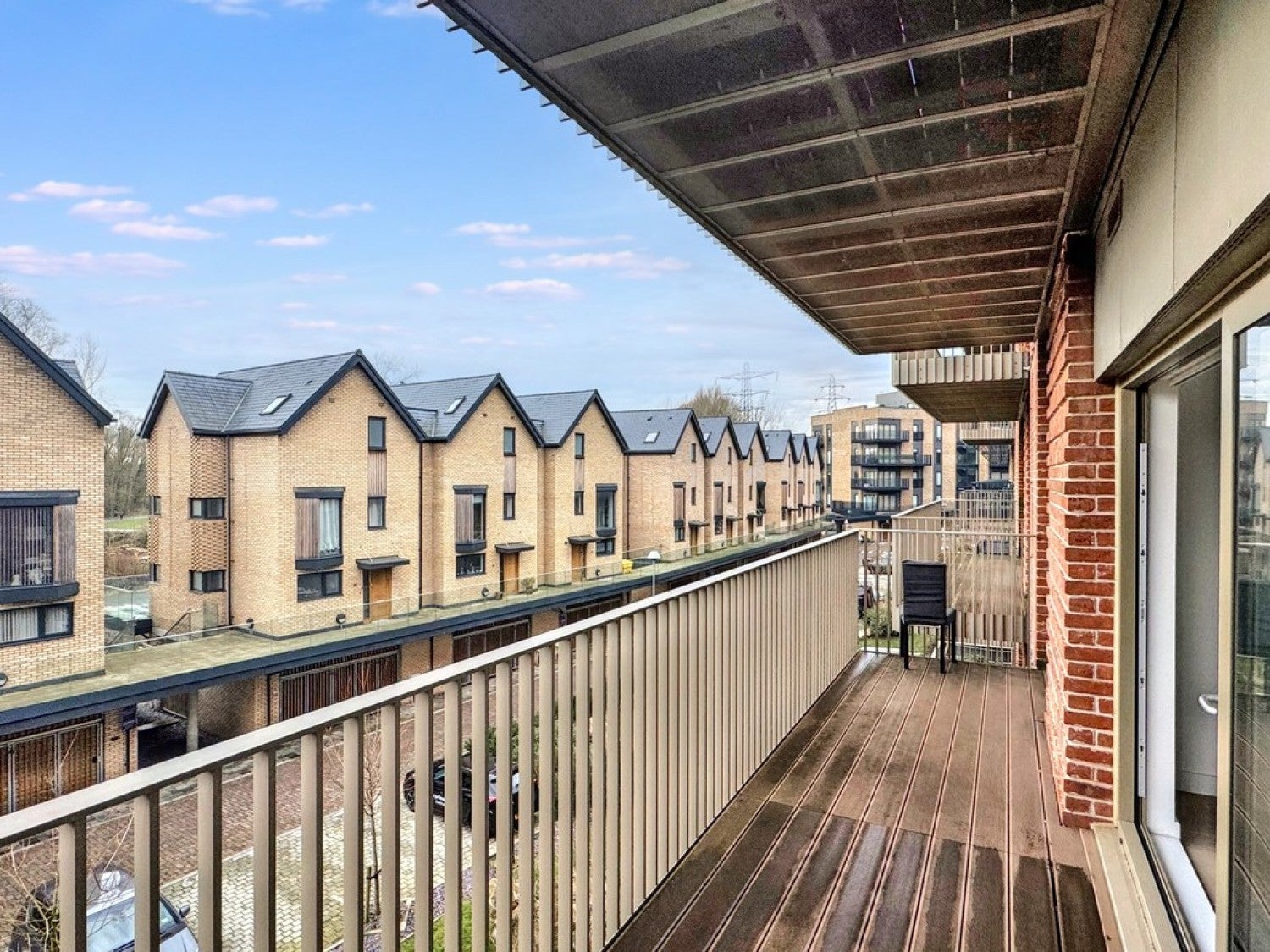Flat Leacon Road in Ashford
