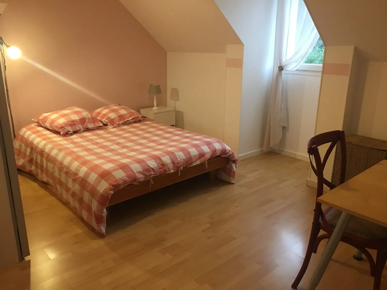 Chambre Rue de la Chapelle à Magny-les-Hameaux