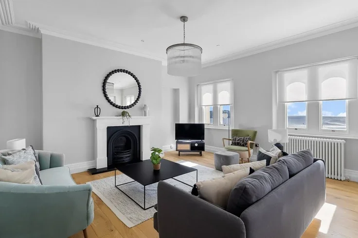 Flat Elliot Terrace in Plymouth