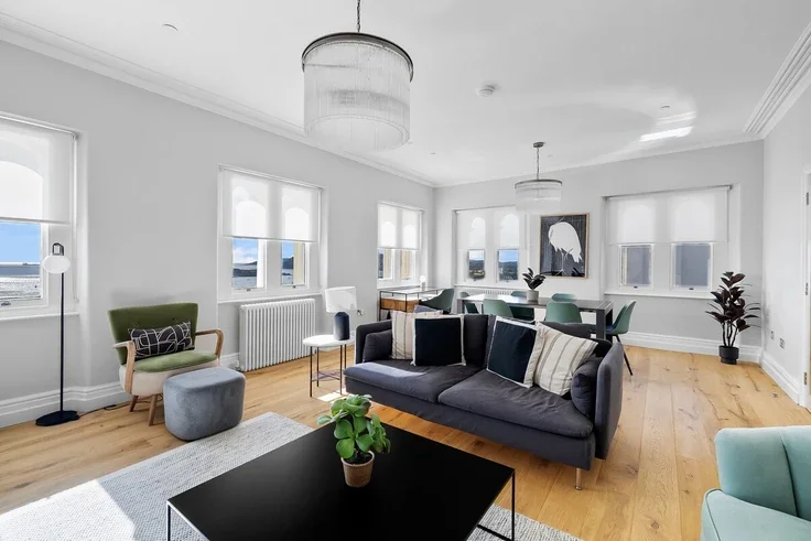 Flat Elliot Terrace in Plymouth