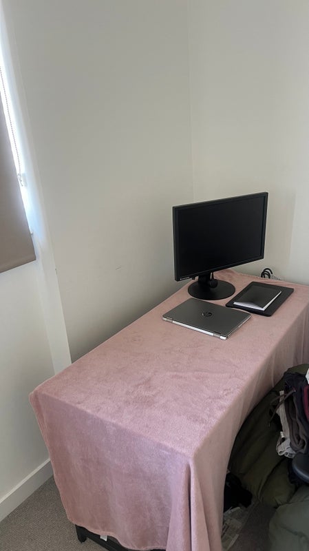 Room Armada Way in Greater London
