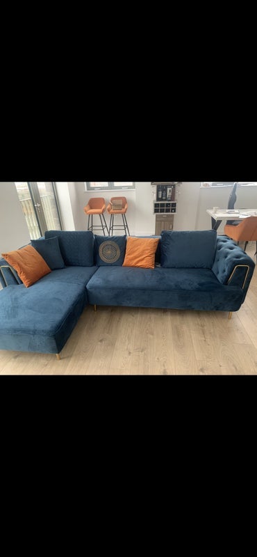 Room Armada Way in Greater London