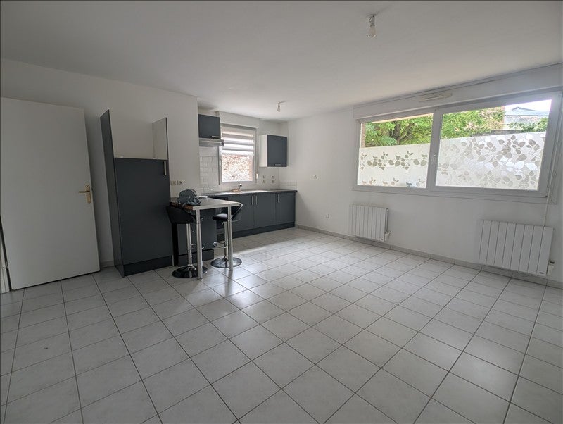 Flat Rue Paul Doumer in Loos