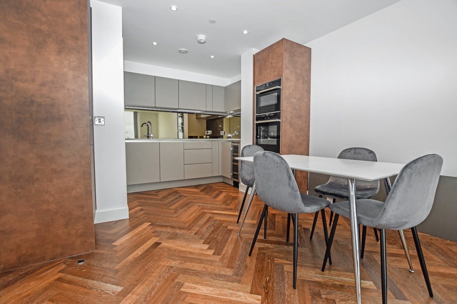 Flat Shortcroft Street in Manchester