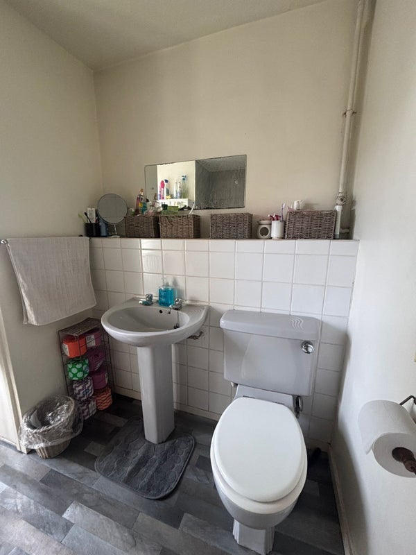 Room Maysoule Road in Greater London