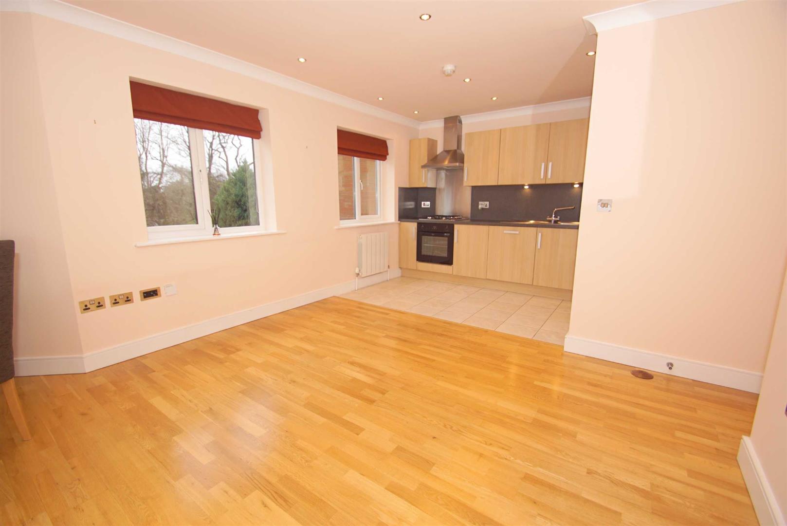 Flat Wensley Avenue in Leeds