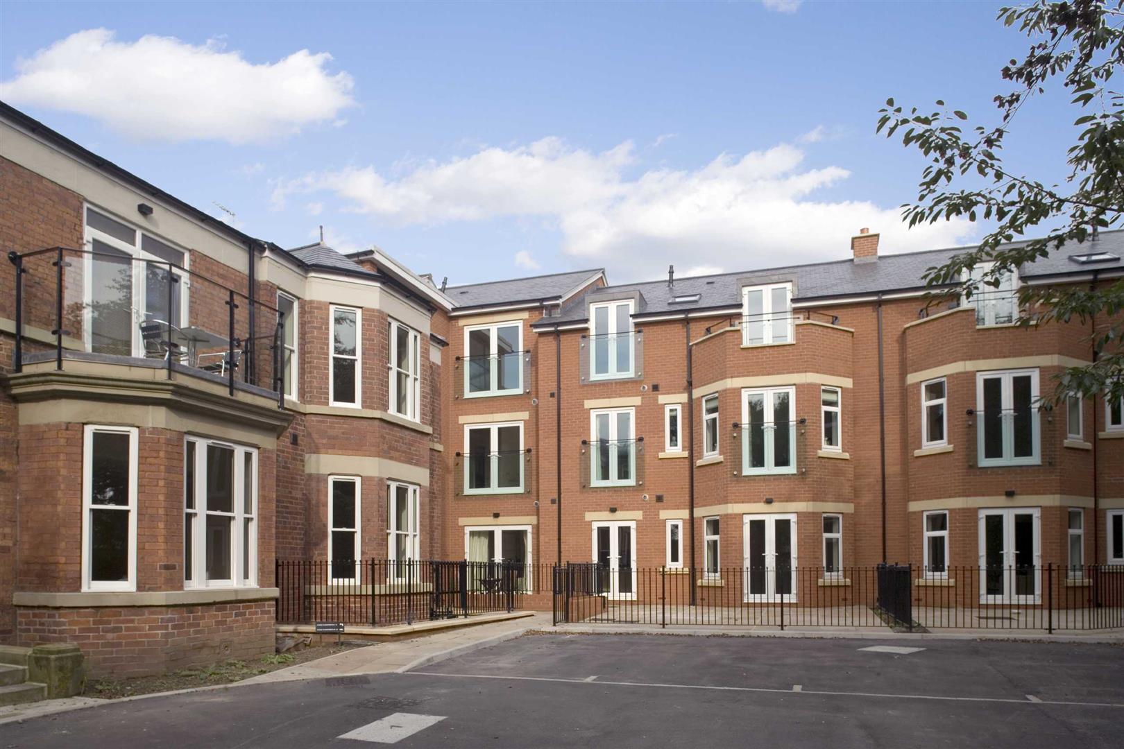 Flat Wensley Avenue in Leeds