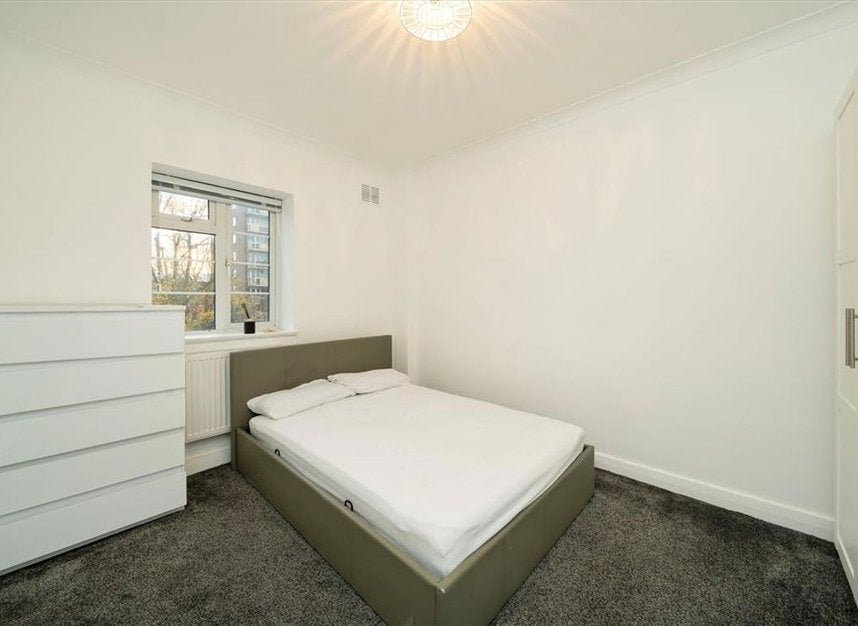 Flat Shoot-up Hill in Greater London