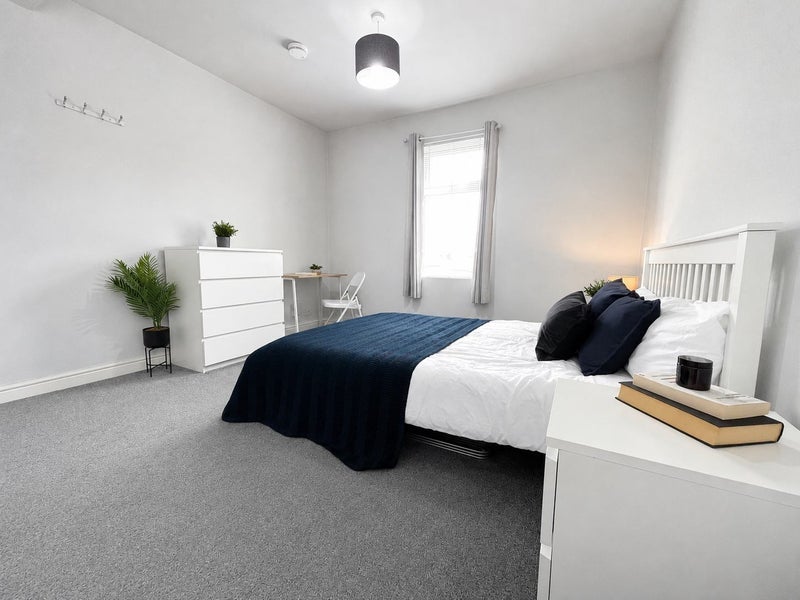 Room Poplar Avenue in Blackpool