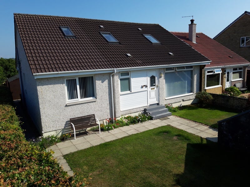 House Grahamston Road in Barrhead
