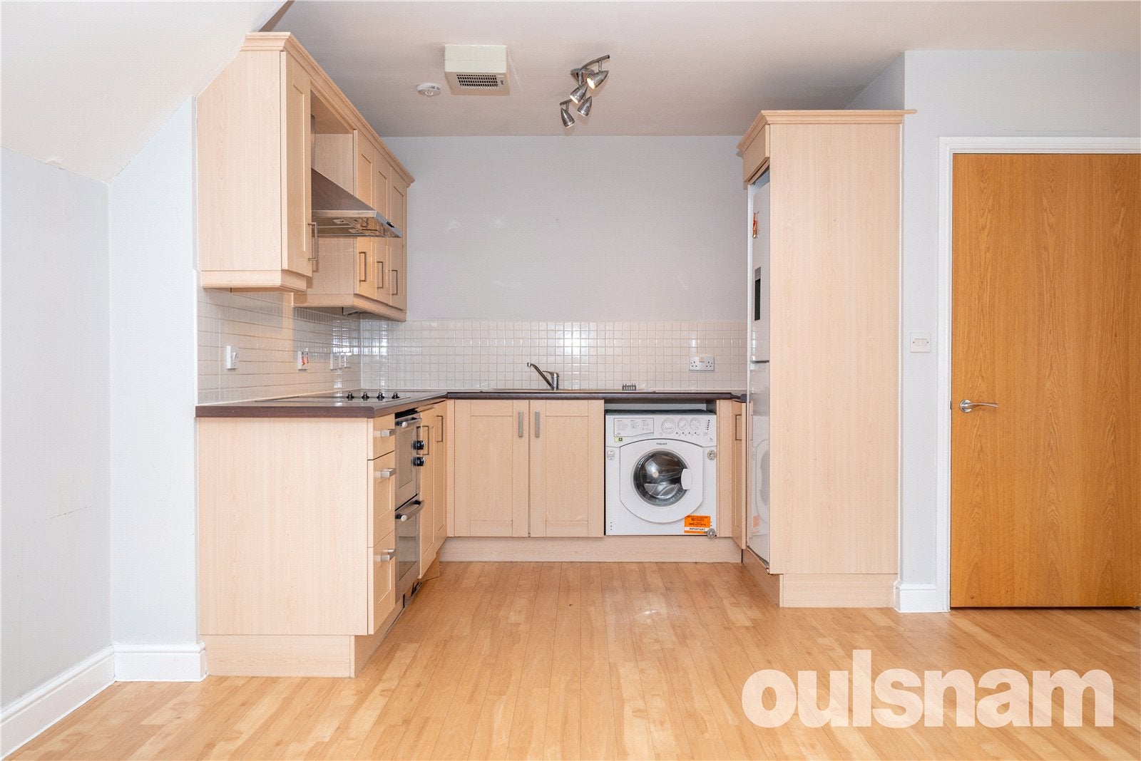 Flat Griffin Close in Birmingham