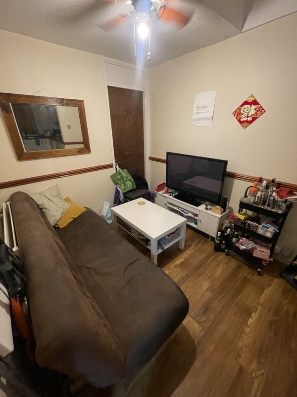 Room Oakshott Court in Greater London