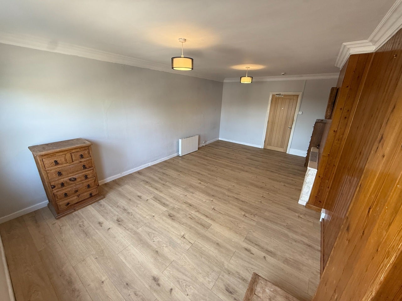 Room Ewell Road in Greater London