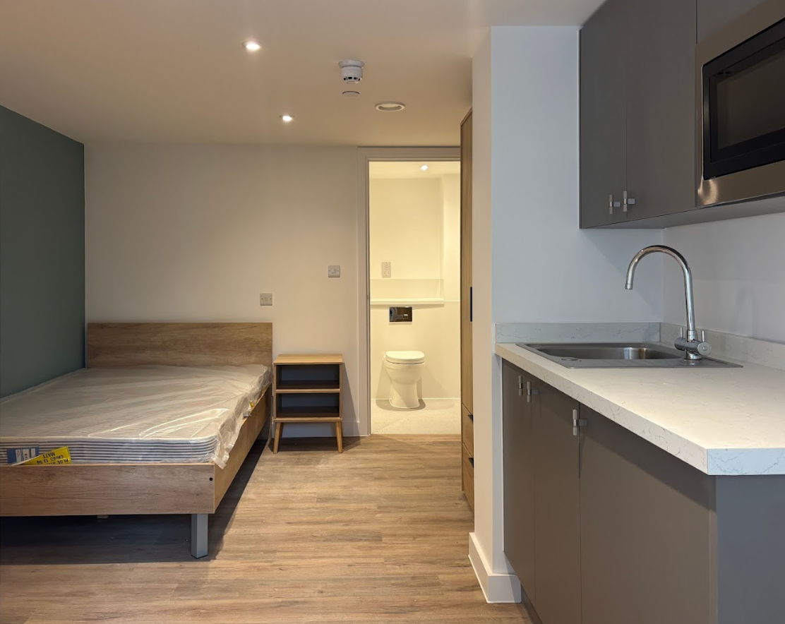 Flat Queen Square in Bristol